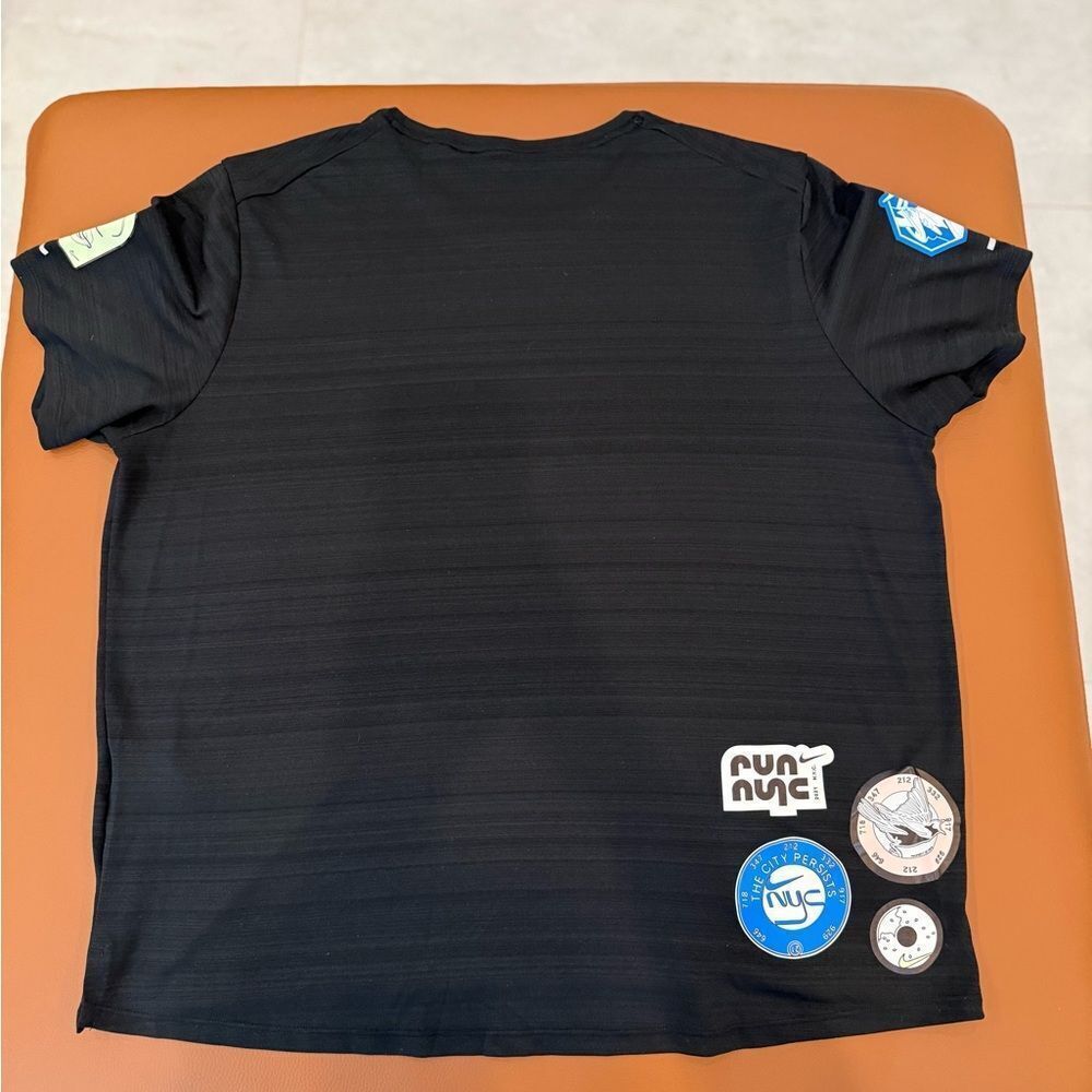 NWOT Nike Dri-FIT Miler NYC Short Sleeve Running Top Black Men’s - Picture 12 of 14